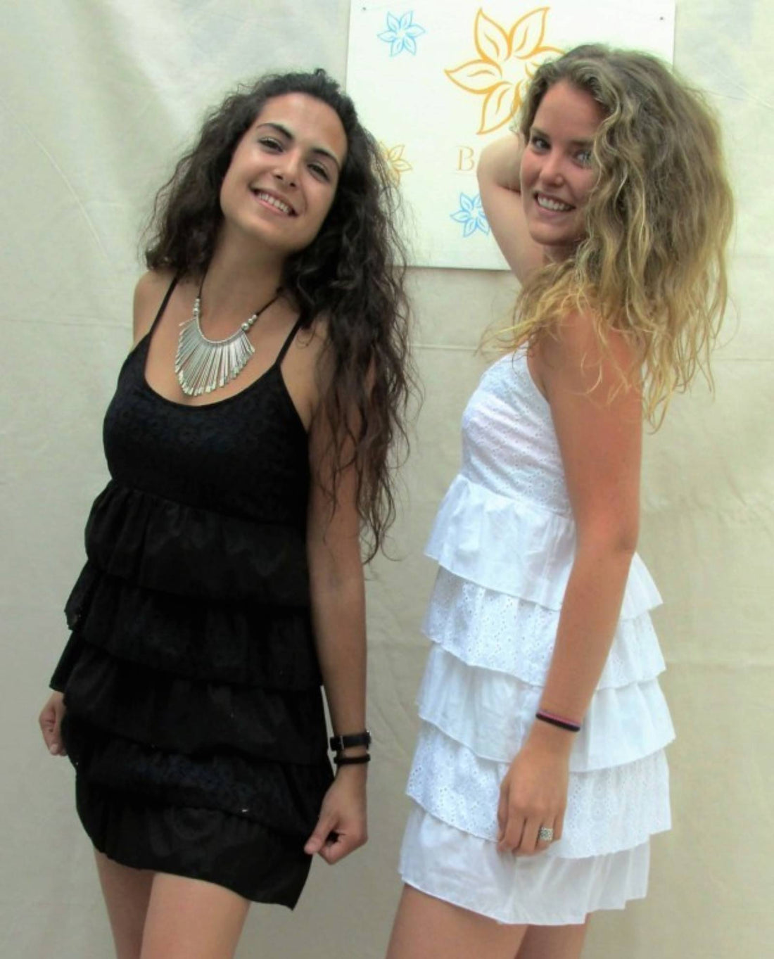 Vestido Corto Volantes